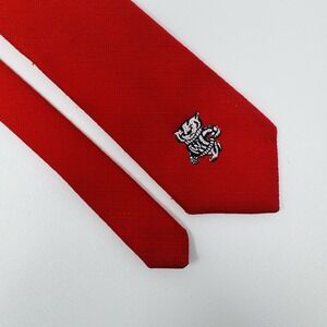 Wisconsin Badgers Tie Mens One Size Red Mascot Embroidered College Club